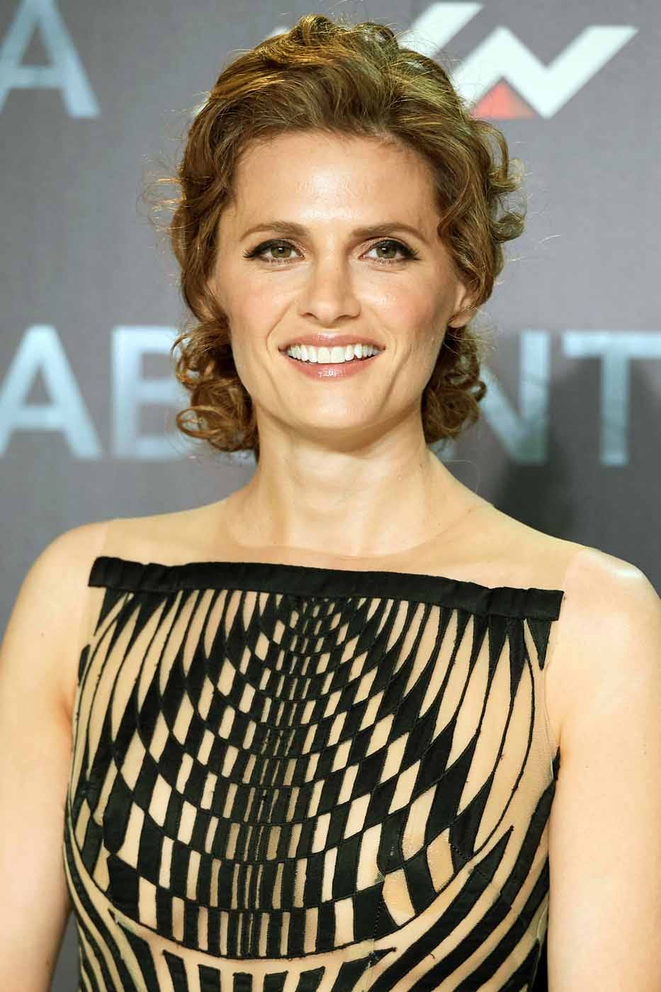 Stana Katic's Optical Illusion Dress Is Actually Pretty Cool
