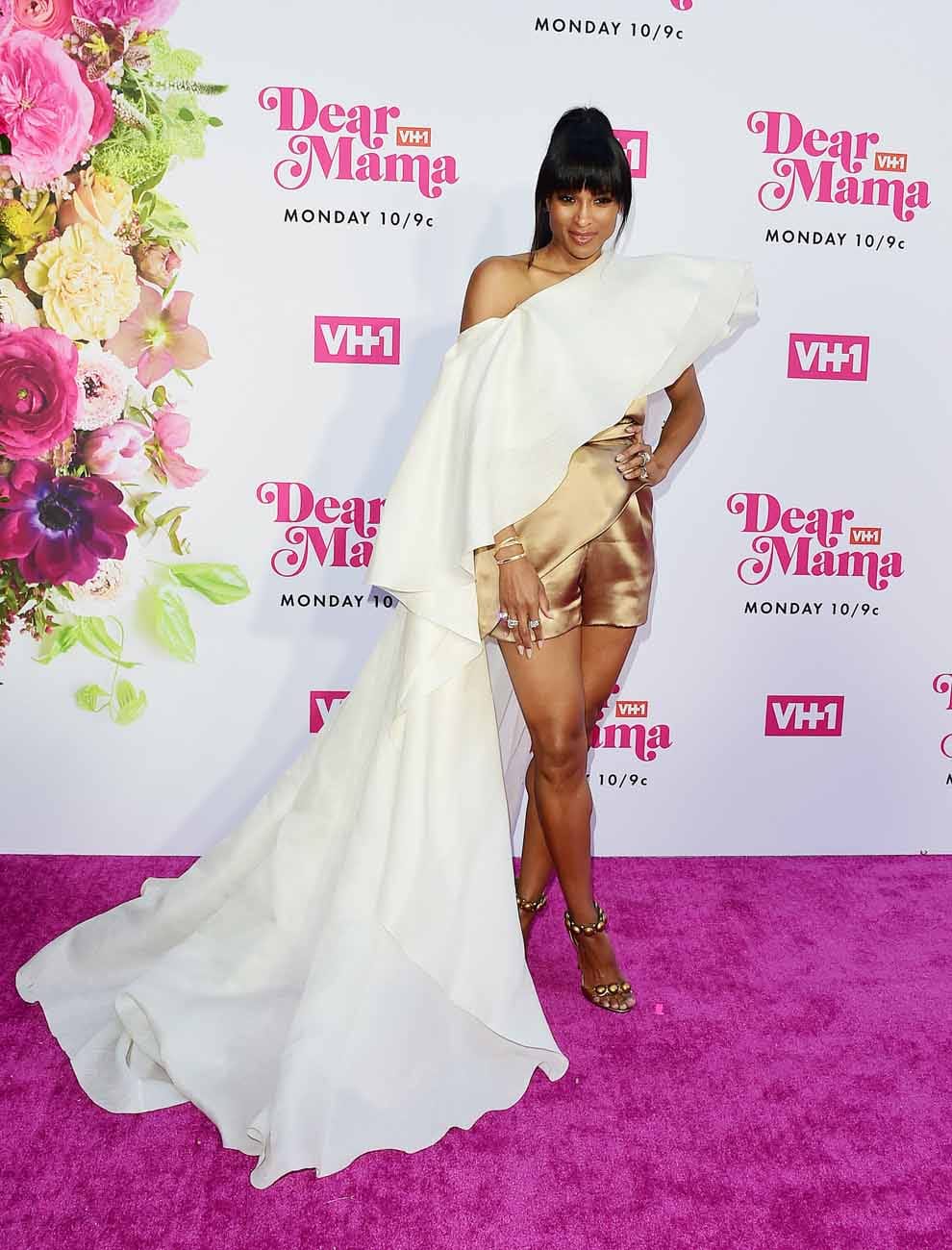 What Is Ciara WEARING?