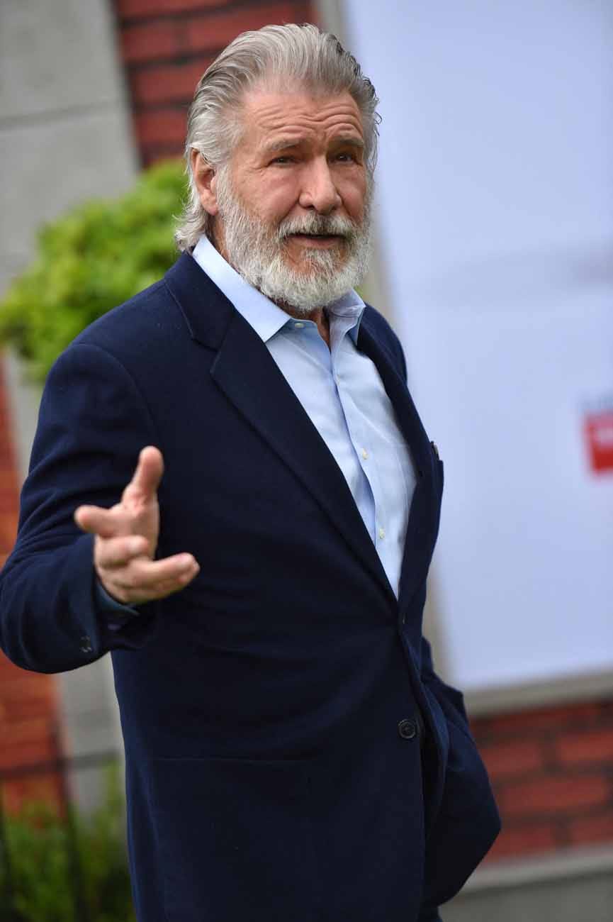 No, Kenny Rogers Is Not In Secret Life of Pets 2