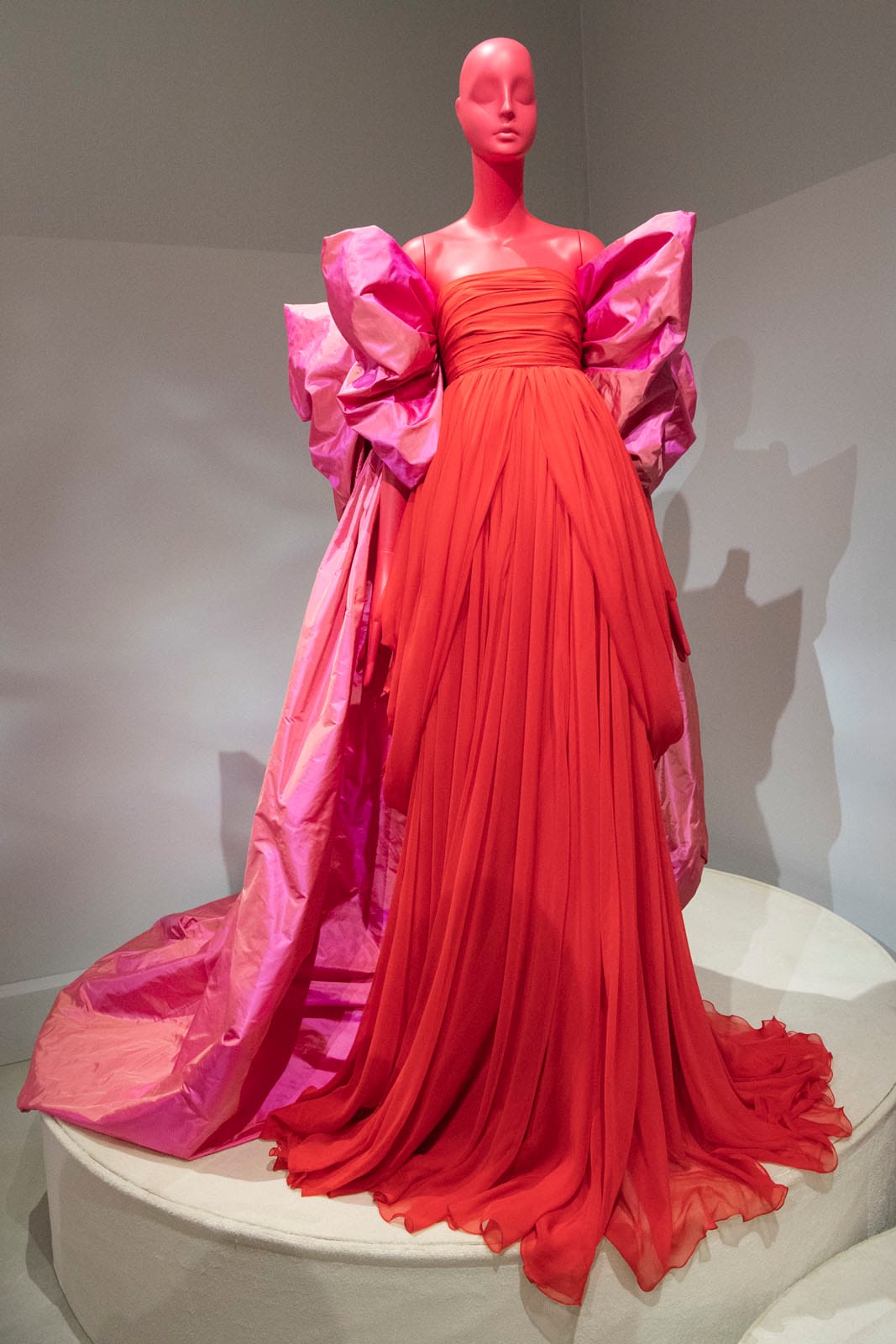 Giambattista Valli Used Brightly Colored Mannequins This Season