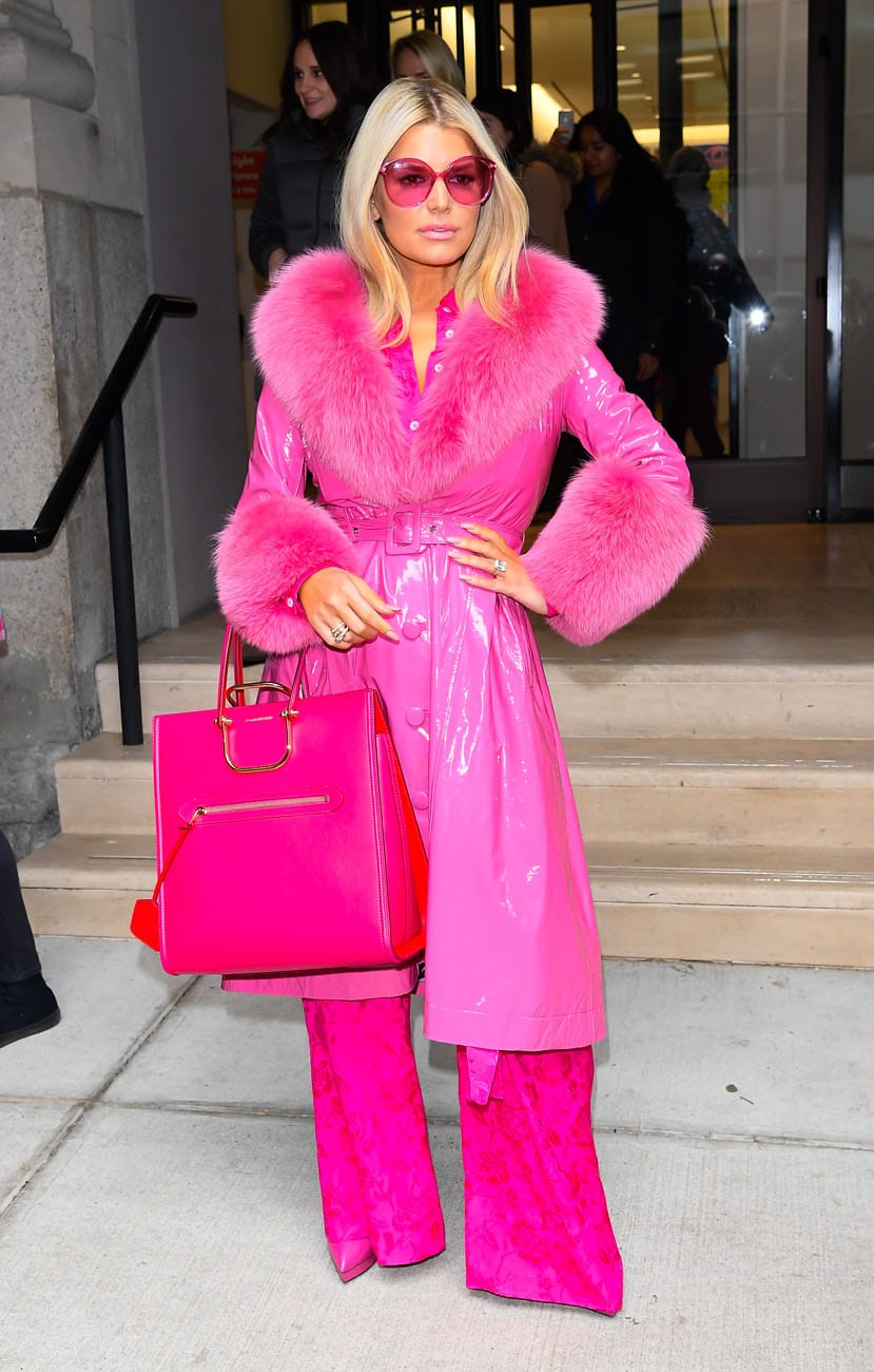 Jessica Simpson Is Promoting Her Book Dressed as Mid-Aughts Paris Hilton