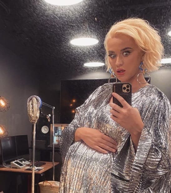 Katy Perry's Balenciaga Caftan Is Amazing