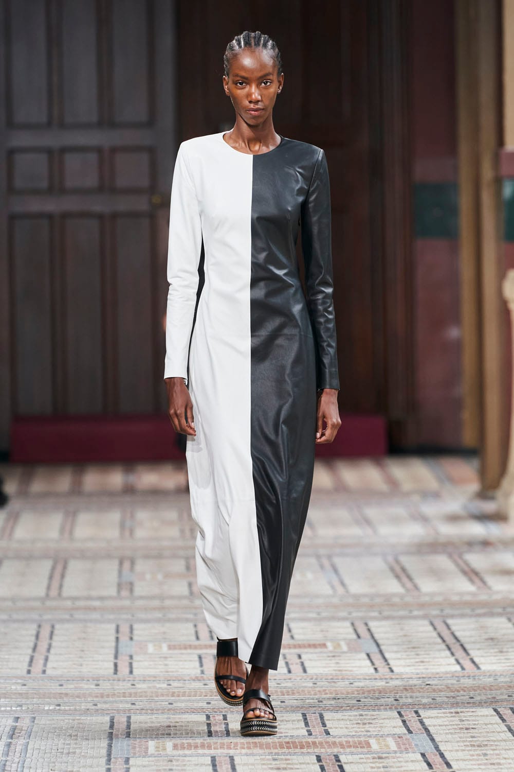 Gabriela Hearst's Show Was Relaxed