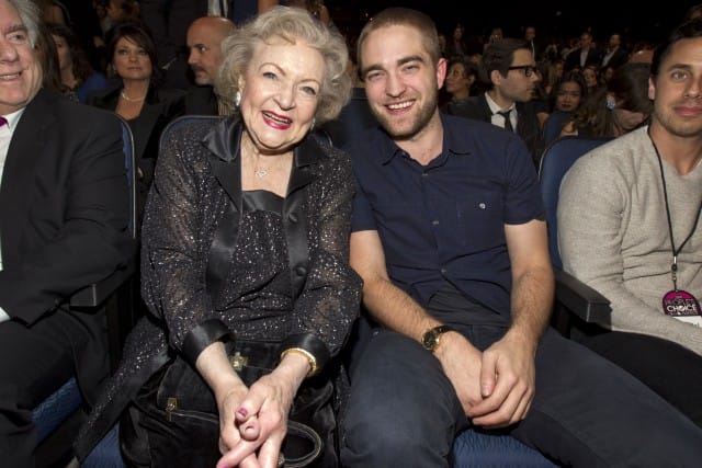Nine Years Ago, The People's Choice Awards Gave Us Something to 'Ship