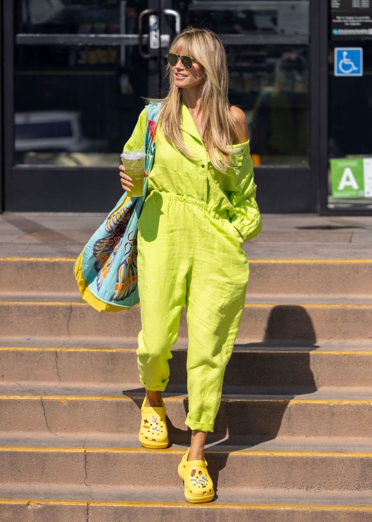 Heidi Klum Looks Sunny in....Crocs?!?!