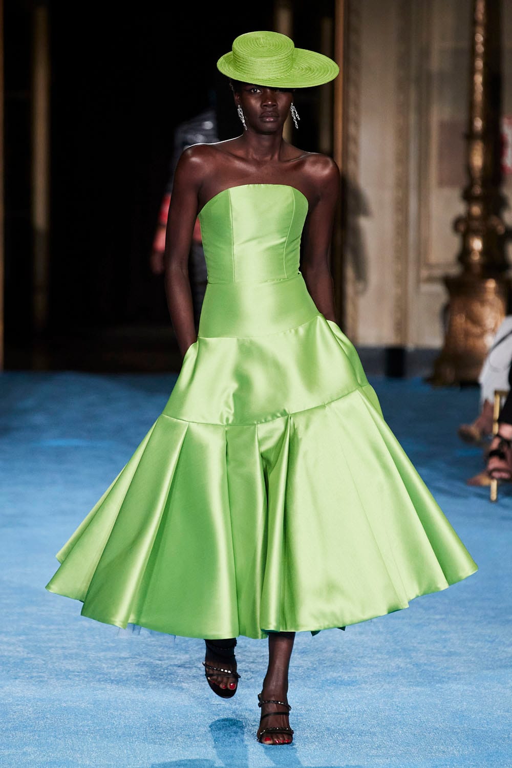 I Shrieked At One of These Christian Siriano Outfits