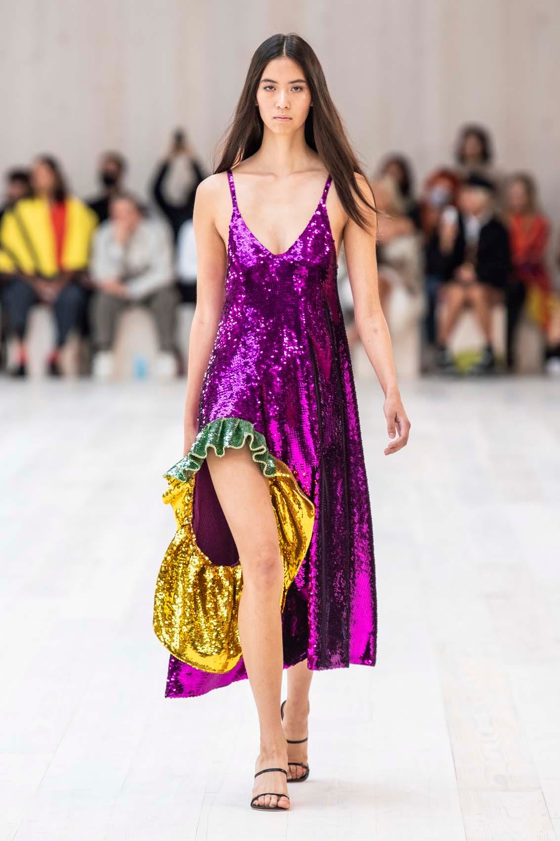 Caitriona Balfe Wore a Very Disco Loewe