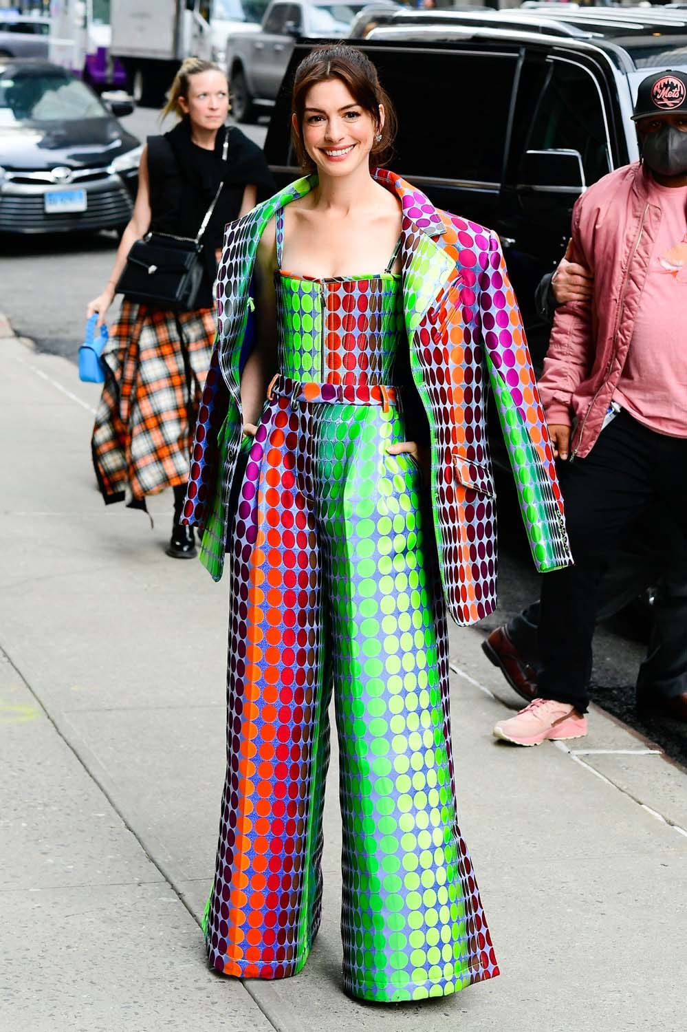 Anne Hathaway Is Giving Me The Midweek Jolt I Needed