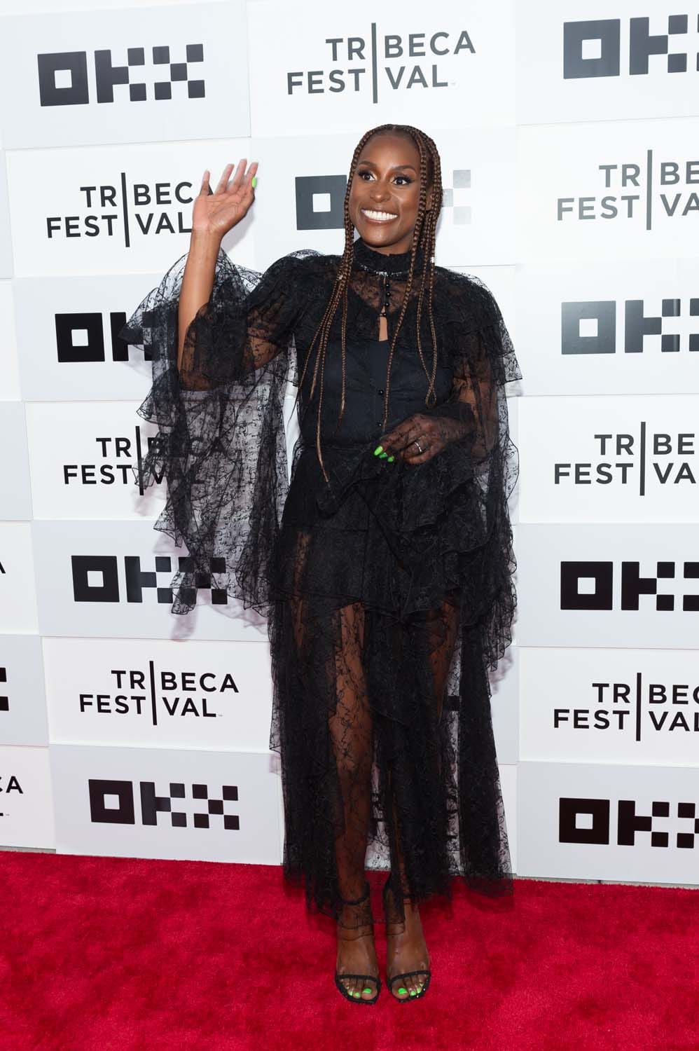 In Which We Ask The Question, "Can Issa Rae's Smile Save Any Outfit?"