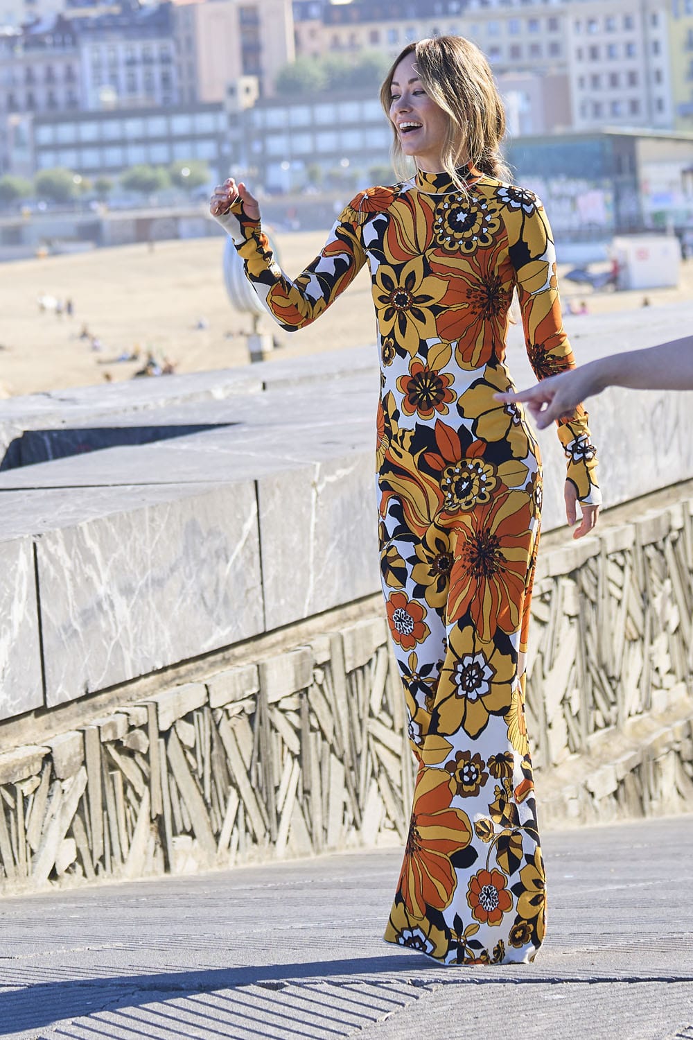 Olivia Wilde Now ALSO Seems Unworried, Darling