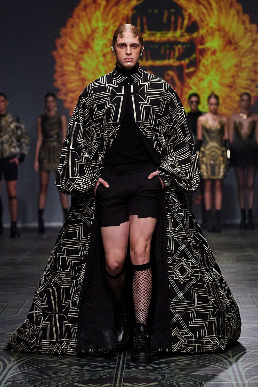 Michael Cinco's Collection Is Very Dramatic