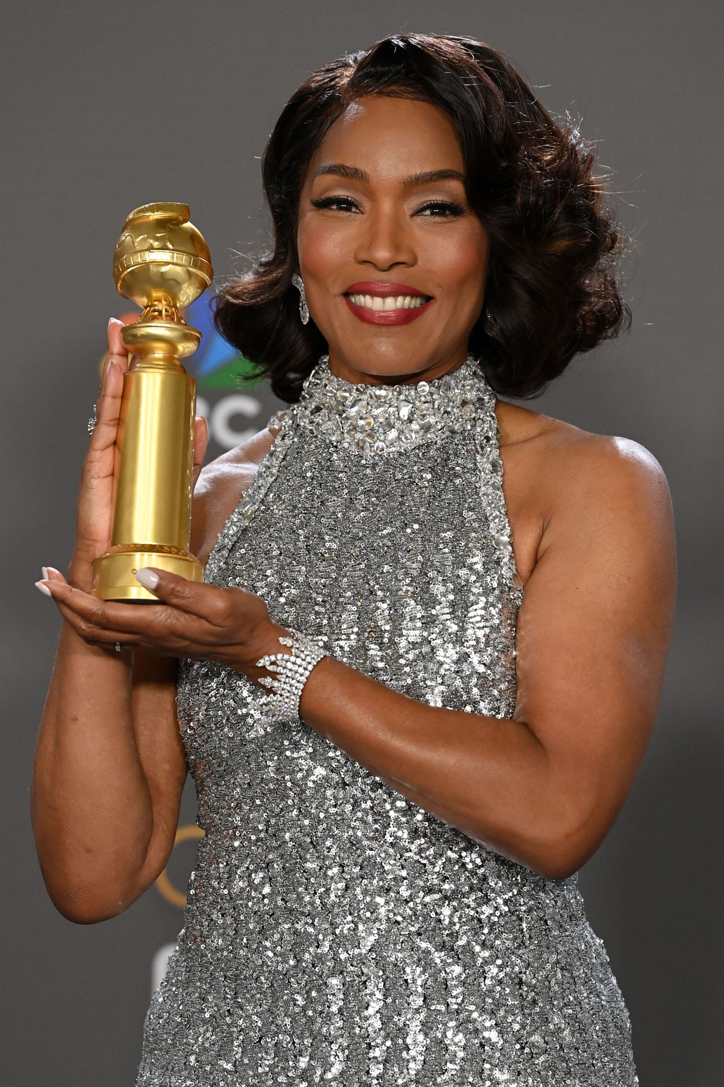 Metallics and Sparkles Showed Up on SEVERAL Big Winners at the 2023 Golden Globes