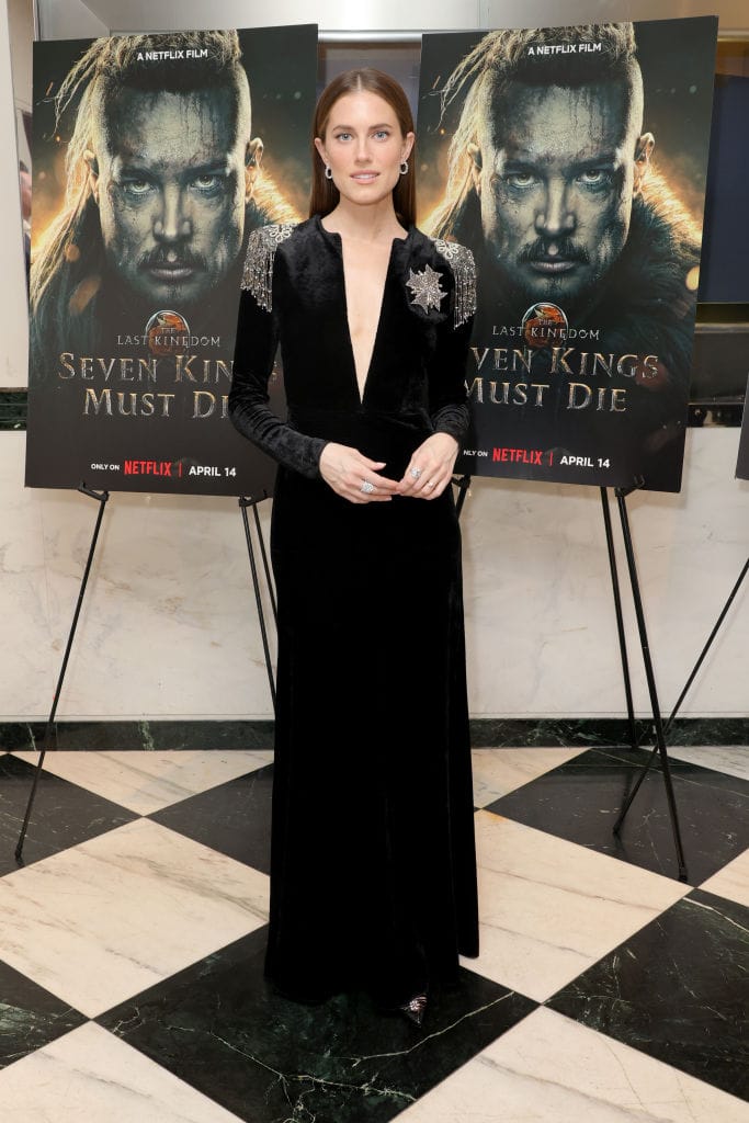 Allison Williams Looks Like a Medieval Queen