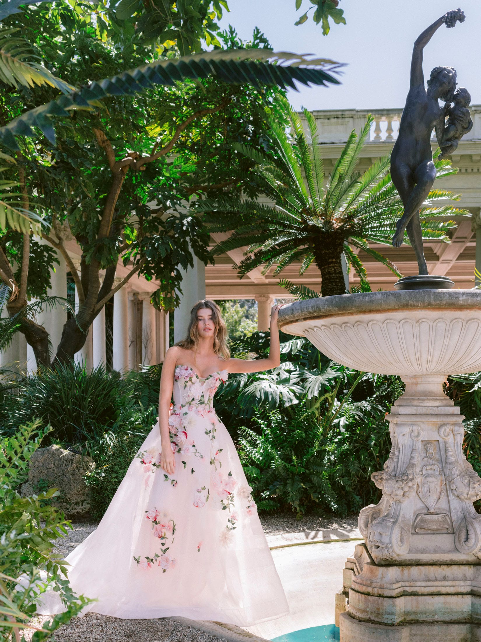 Monique Lhuillier Bridal Summer 2024