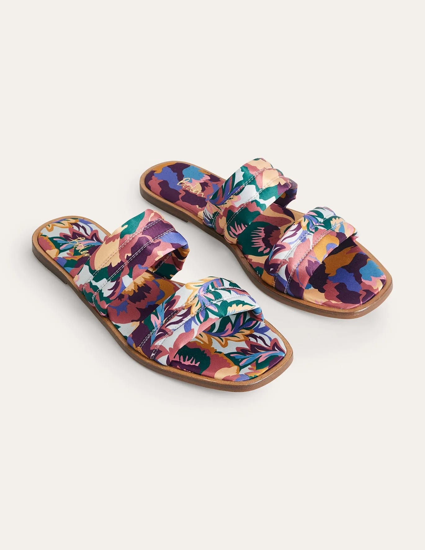 Fug Nation Loves: Cute Flat Sandals!
