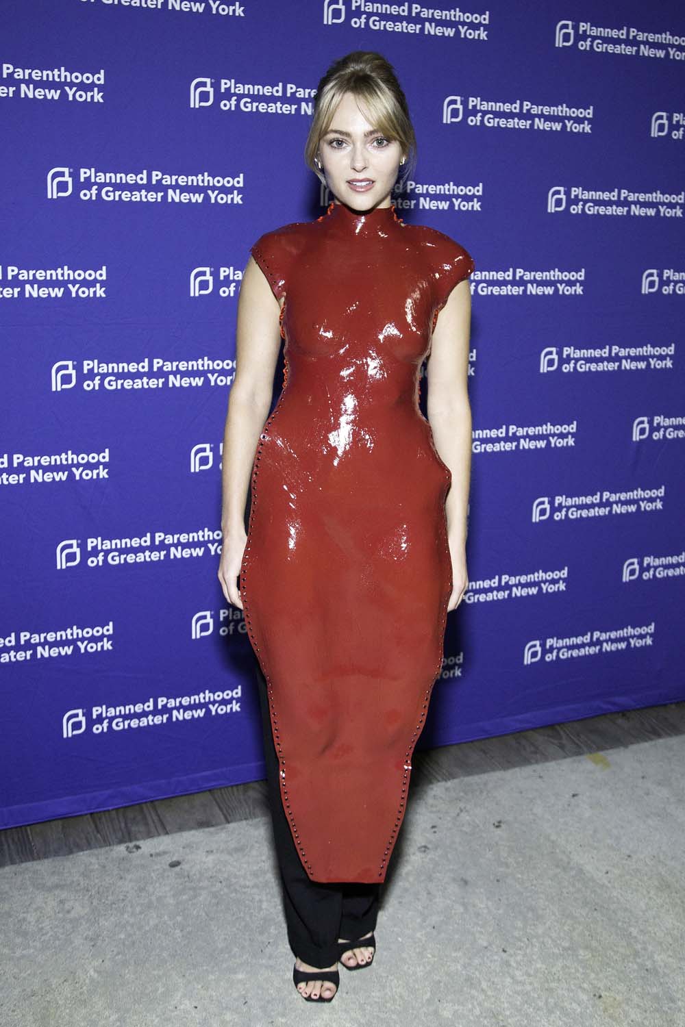AnnaSophia Robb's Dress Is Just... Weird