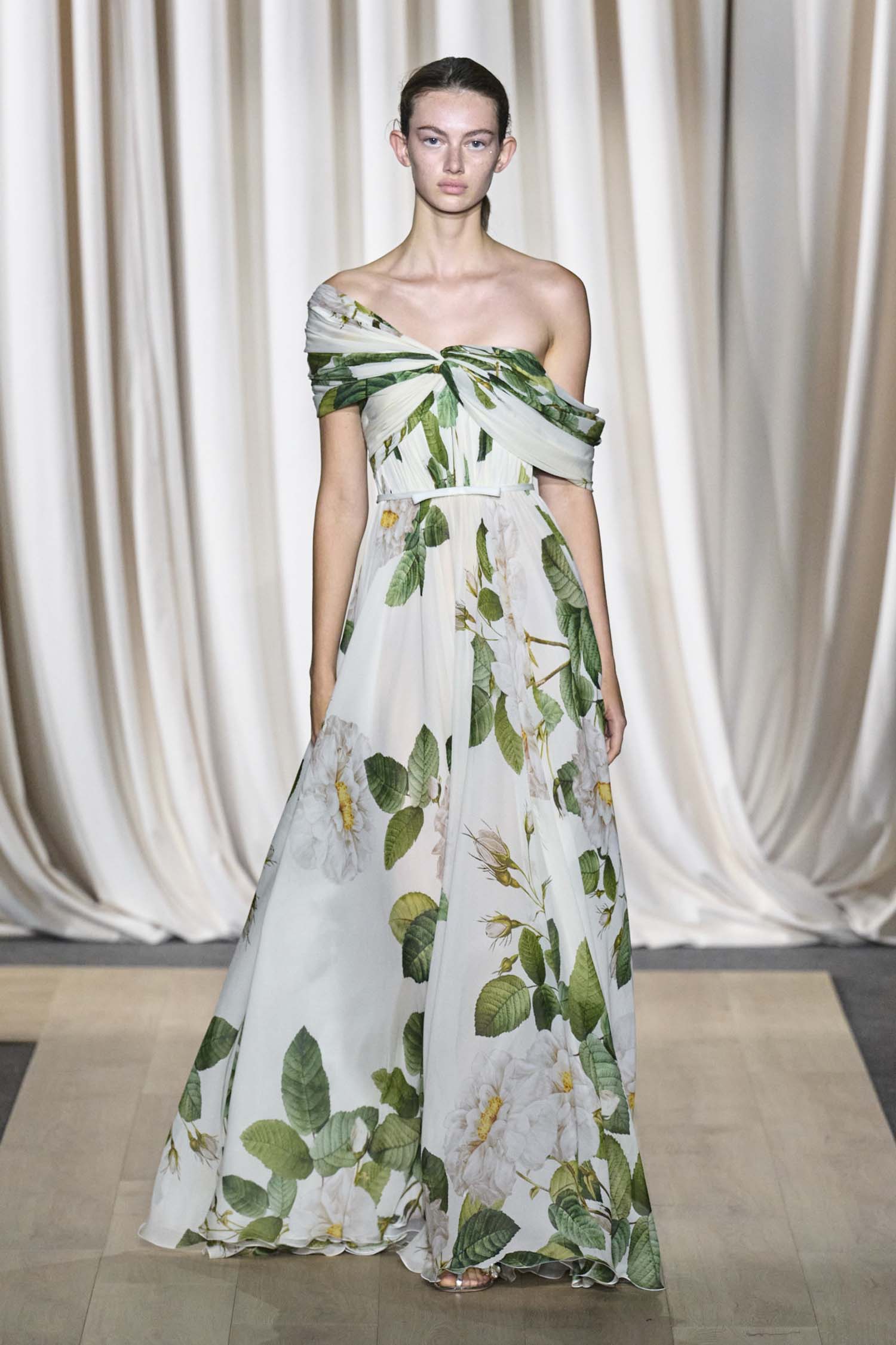 Somehow There Aren't Any Big Poofy Skirts In This Giambattista Valli Collection