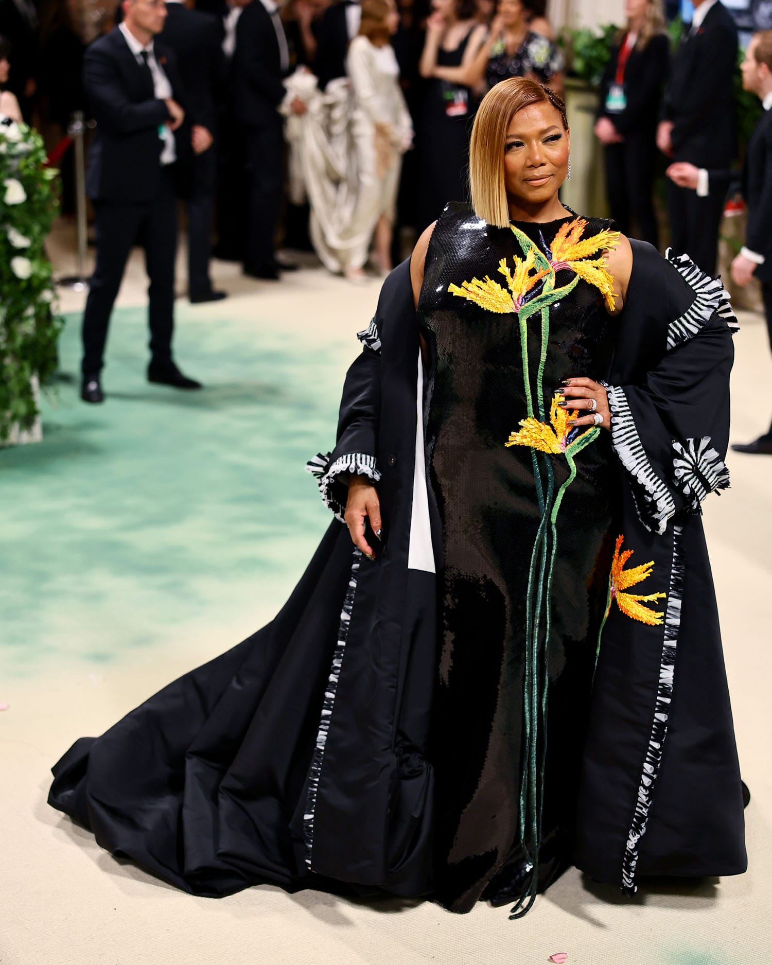 Queen Latifah Is Gracefully Bringing Us to the End of our Met Coverage