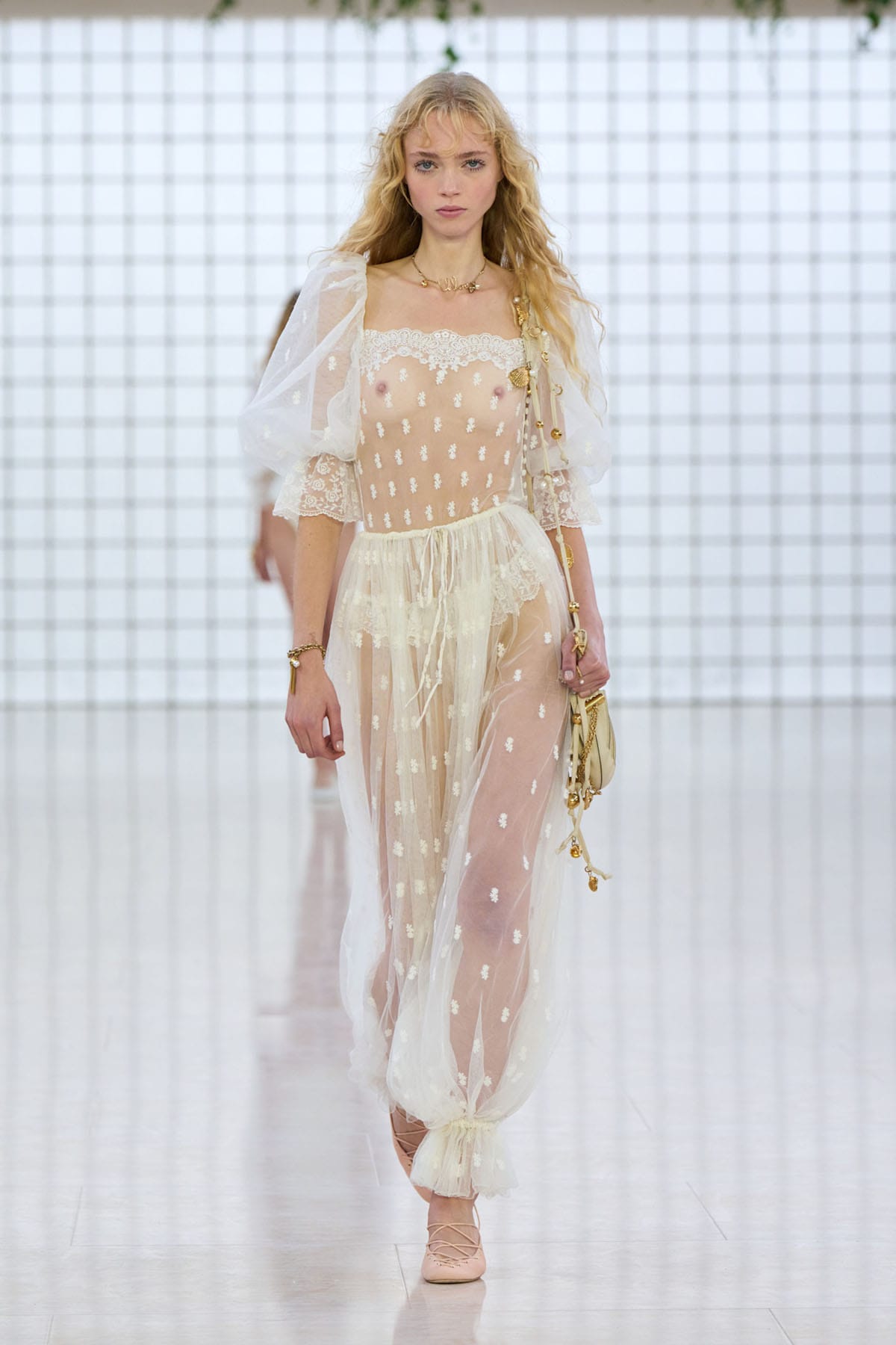Sienna Miller Will Probably Be Happy With The Newest Chloe Collection...