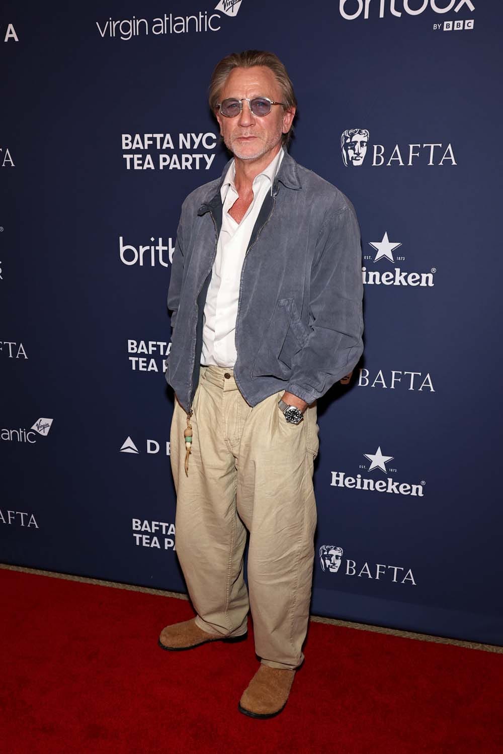 Daniel Craig Brings His Underwhelming Pants to a BAFTA Party