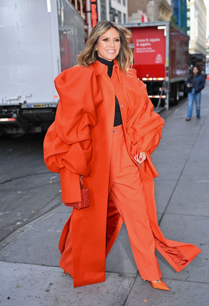 Wow, Heidi Klum Is Very Orange!