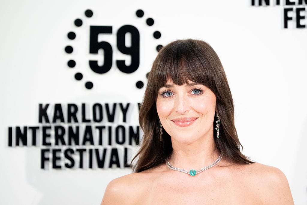 Dakota Johnson Looks Pretty Gorg Getting an Award in Czech Republic