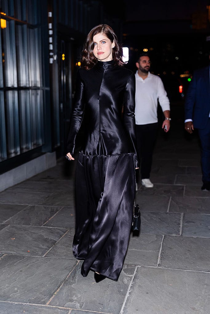 Alexandra Daddario Gets Very Mysterious