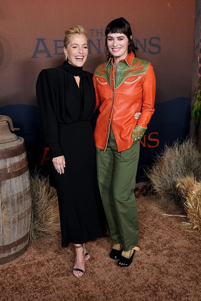 I Love This Photo of Lena Headey and Gillian Anderson