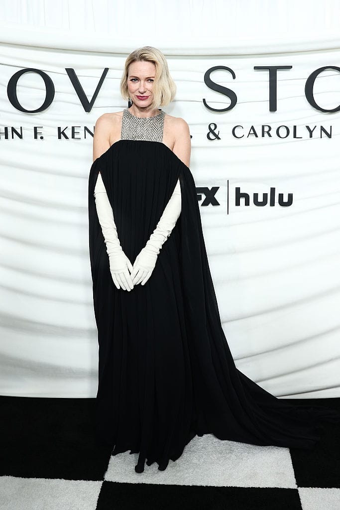 Naomi Watts Wore Something Constricting