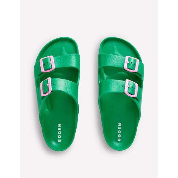 Fug Nation Loves Something Green!