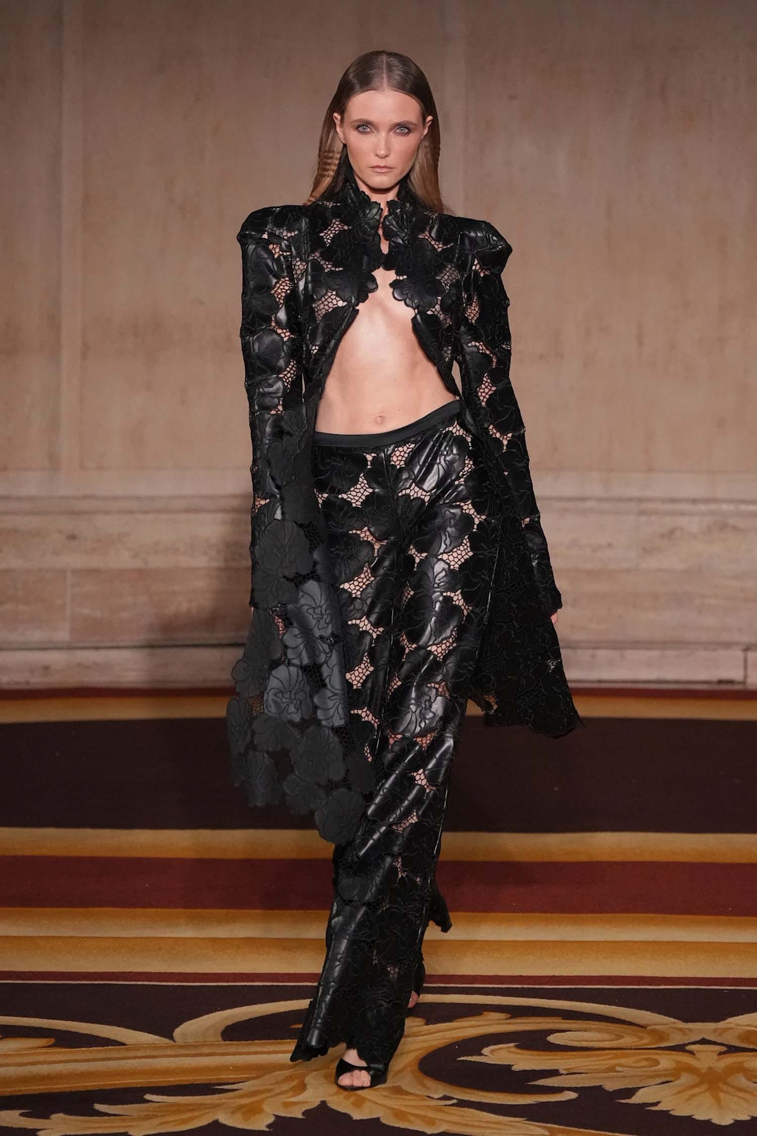 Christian Siriano's Show Is, Predictably, a Roller Coaster