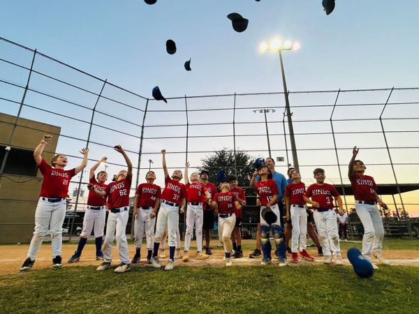 10U Kings complete perfect season