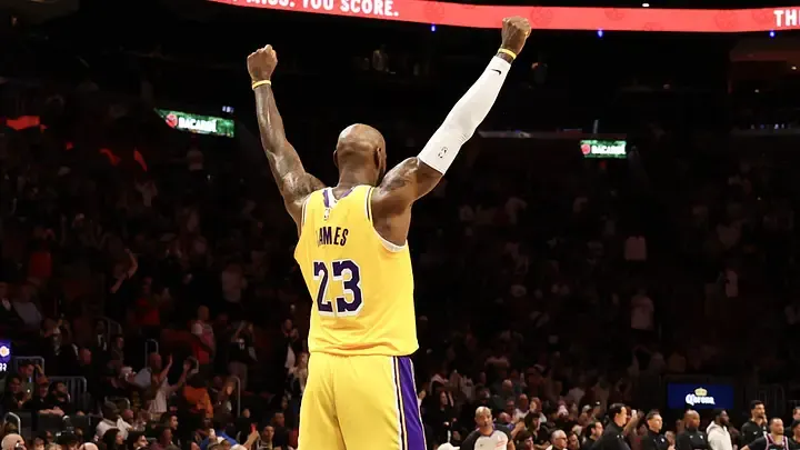 LeBron James Ends Lakers Era, Sets Stage for Stunning NBA Free Agency ... In San Fran?
