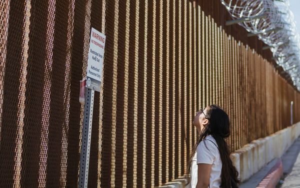 橙县通过新决议 应对移民执法收紧可能引发的儿童监护问题