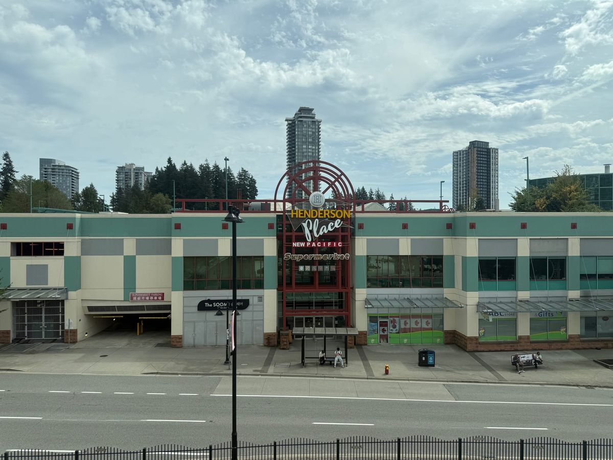 Mall Profile #15: Henderson Place, by Justin McElroy