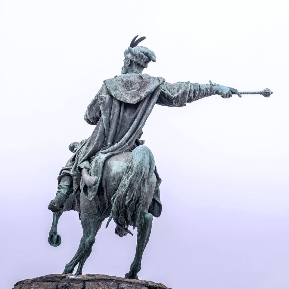 Defending climate progress in a wartime economy