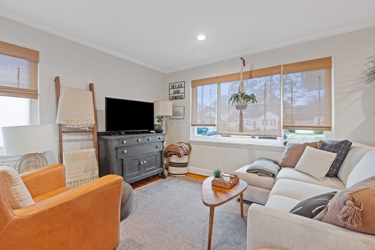 You Don’t Need a Degree to Succeed in Real Estate Photography