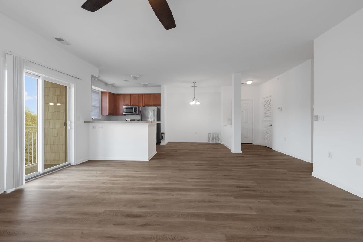 Why Wedding Photographers Quietly Thrive in Real Estate Photography