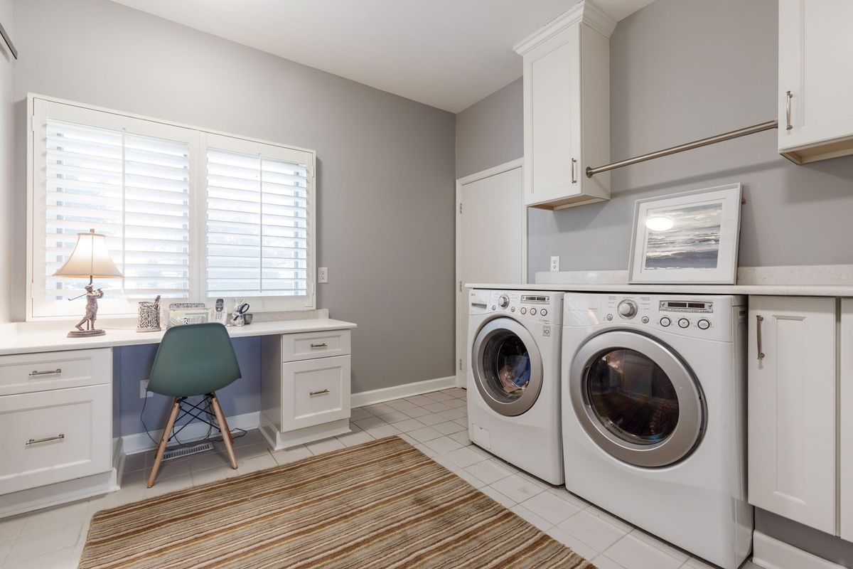 Client Expectations: Weddings vs. Real Estate Photography