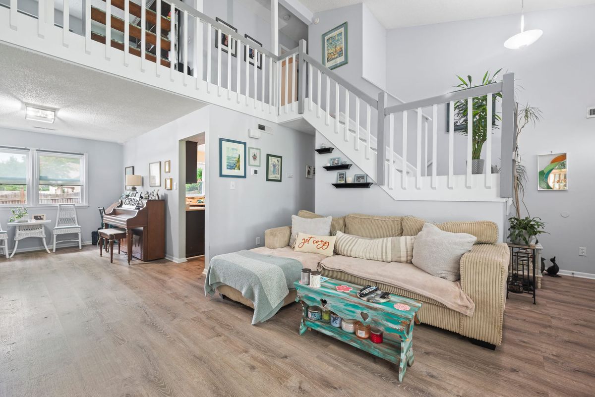 How to Make Money Doing Real Estate Photography (Even If You’re Starting From Scratch)