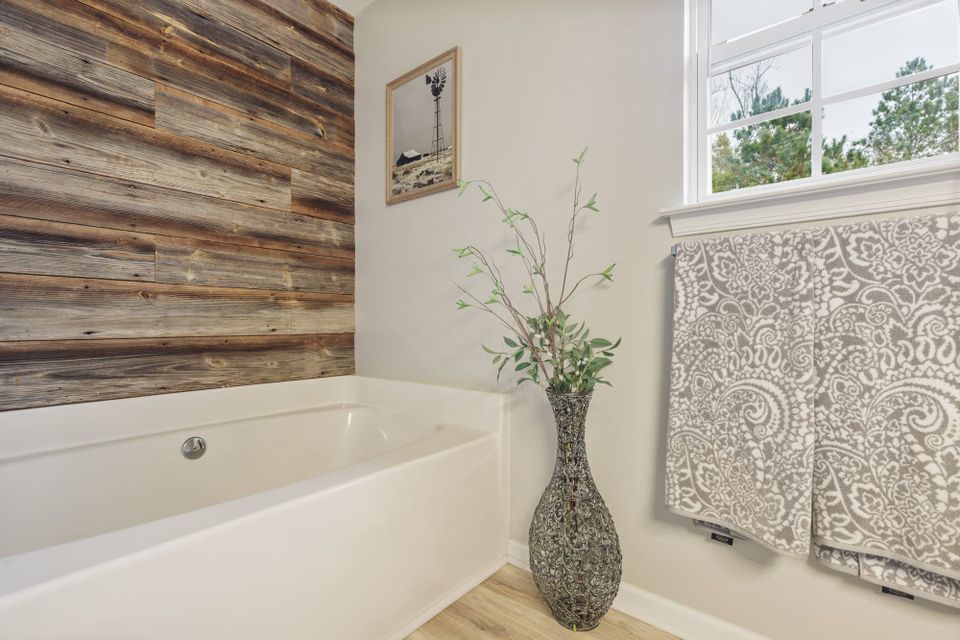 Wedding Photographers: This Is Weekday Income