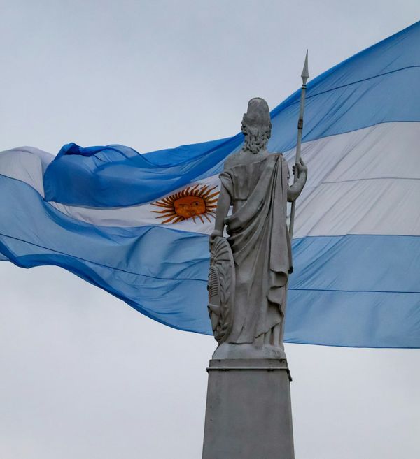Milei vs. Epistemic Tribes of Economists: Crisis, Consensus, and Argentina’s Recovery