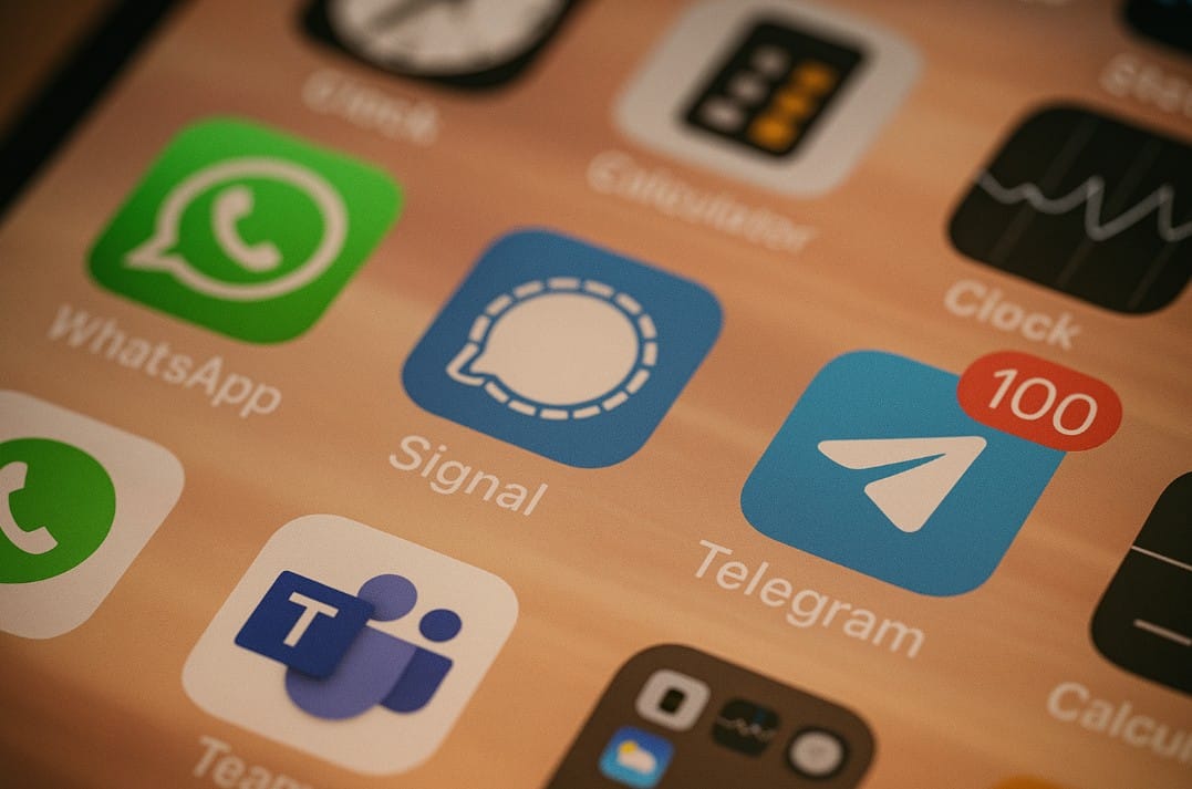 Image edited with AI - Telegram app with 100 notifications