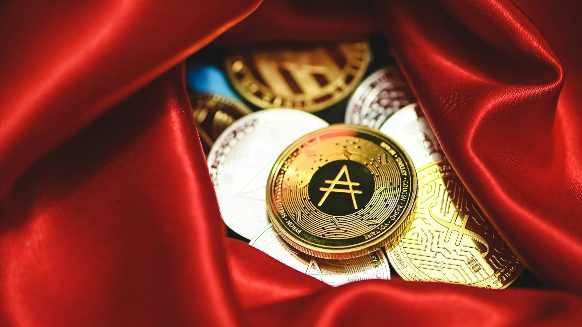DeFi for beginners: Yields, lending, staking and the real tisks