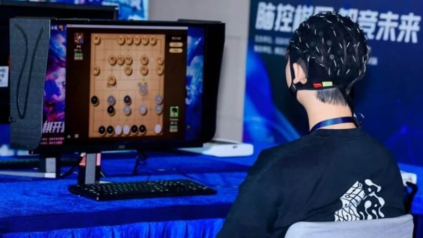 Wearable Brain-Computer-Interface demoed 'in the real-world'