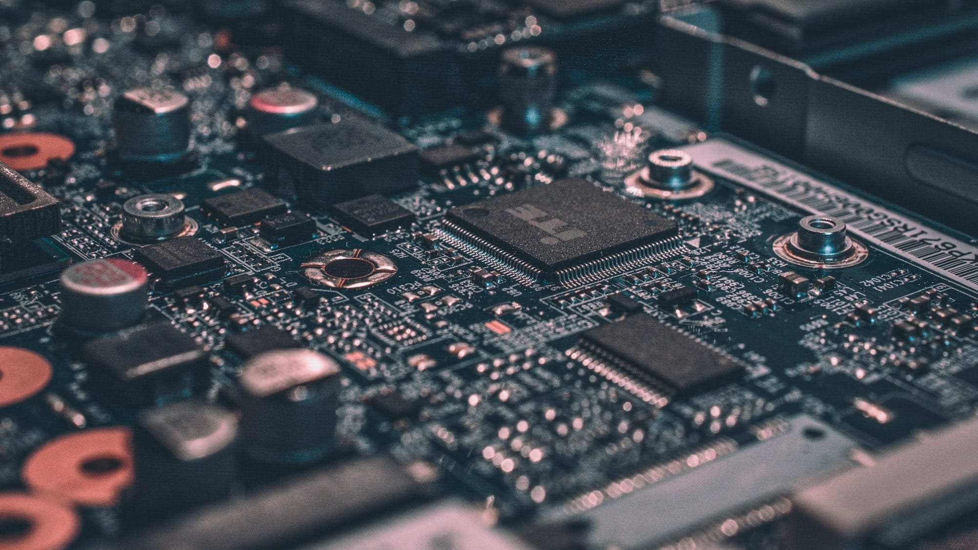 How to verify breaking tech claims: a toolkit for hype-resistant news consumption