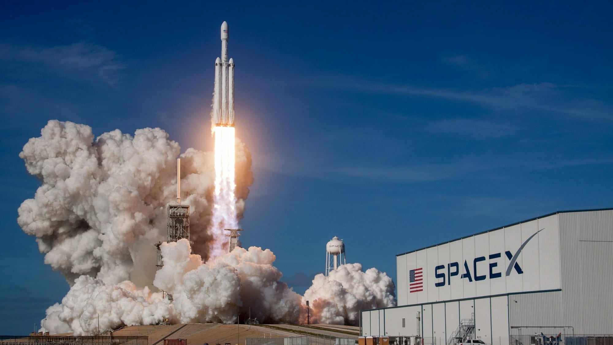 SpaceX aims for $1.5 trillion summer IPO
