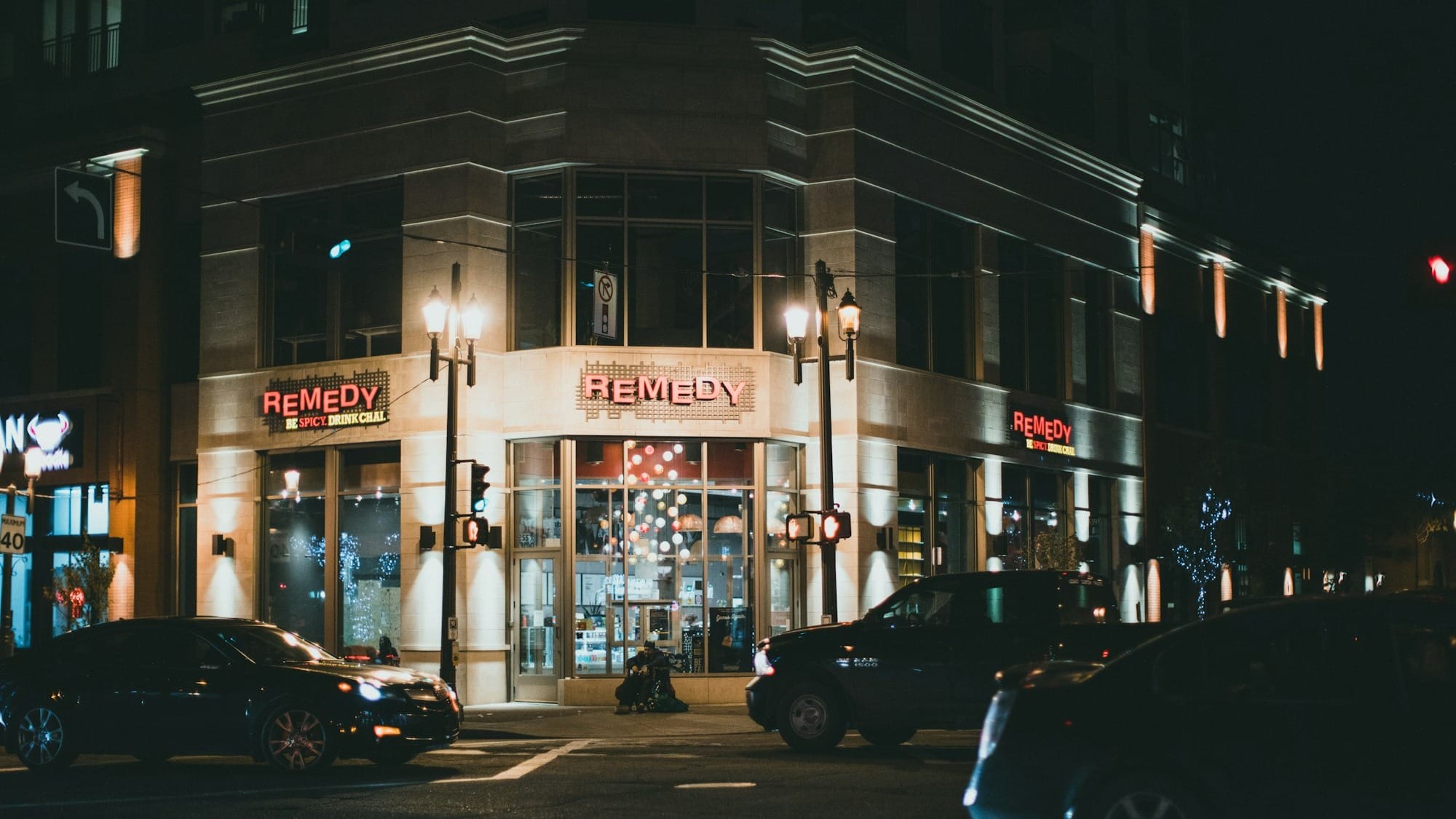 Retailers test agentic AI robots to cut queues and guide shoppers in stores