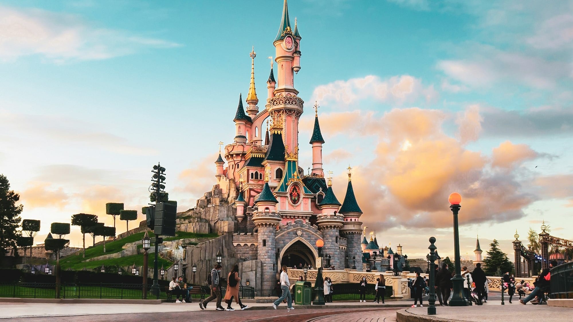 Disney shares set for positive start as parks performance catches eye