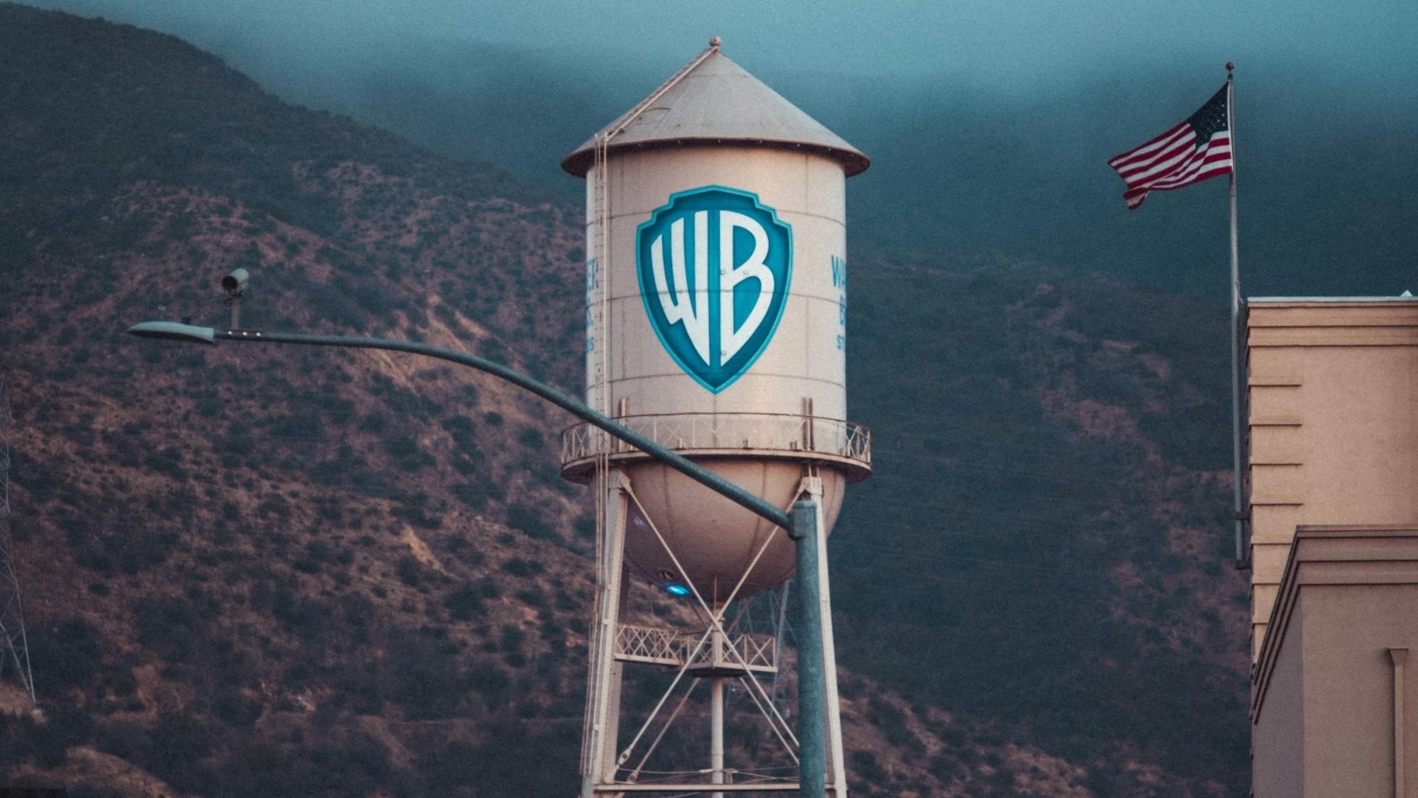 Warner Bros Discovery edges closer to reopening Paramount talks, threatening Netflix's $83bn deal